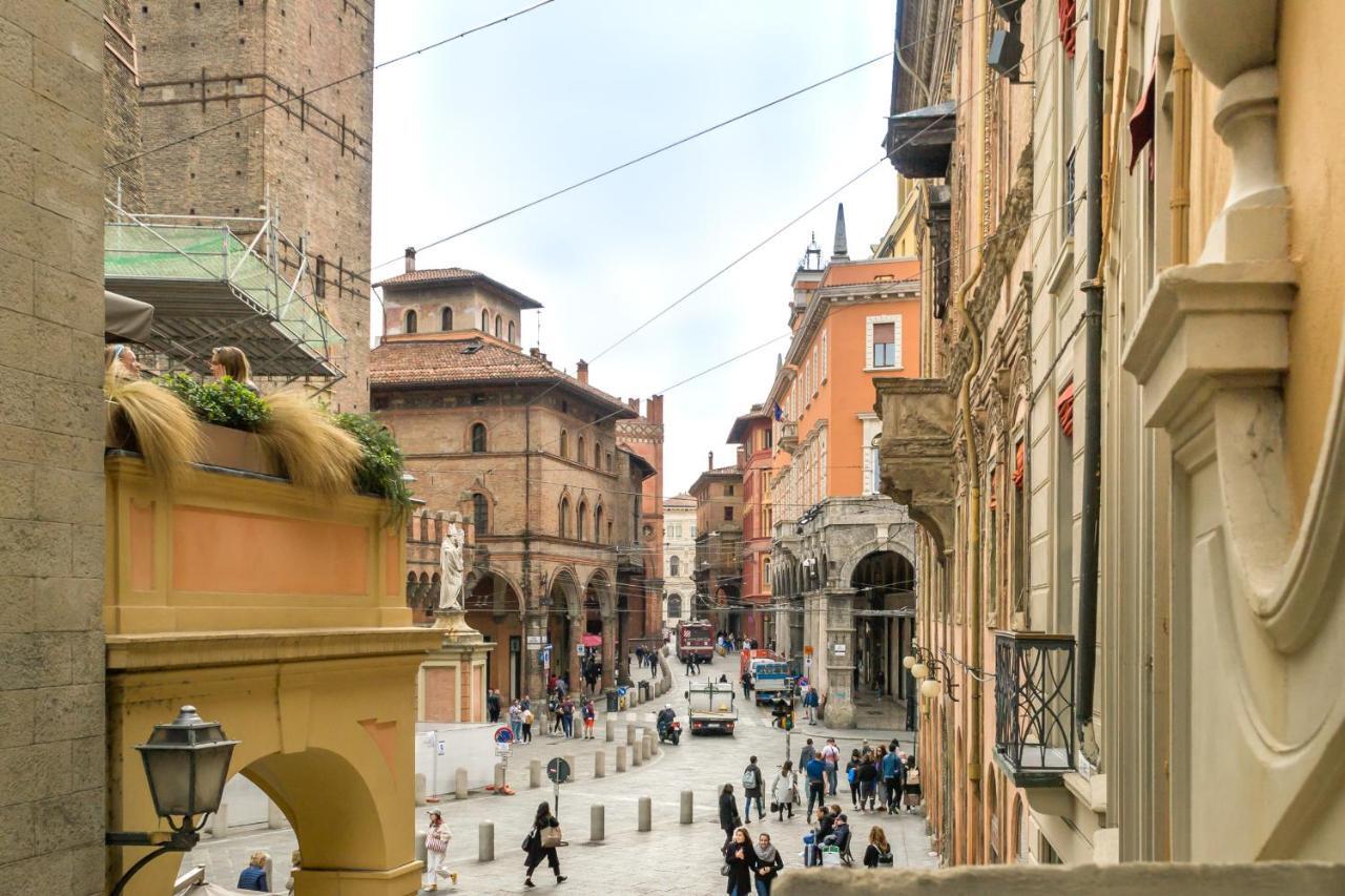 Sphera Bologna, Design Under The Two Towers * Bolonha